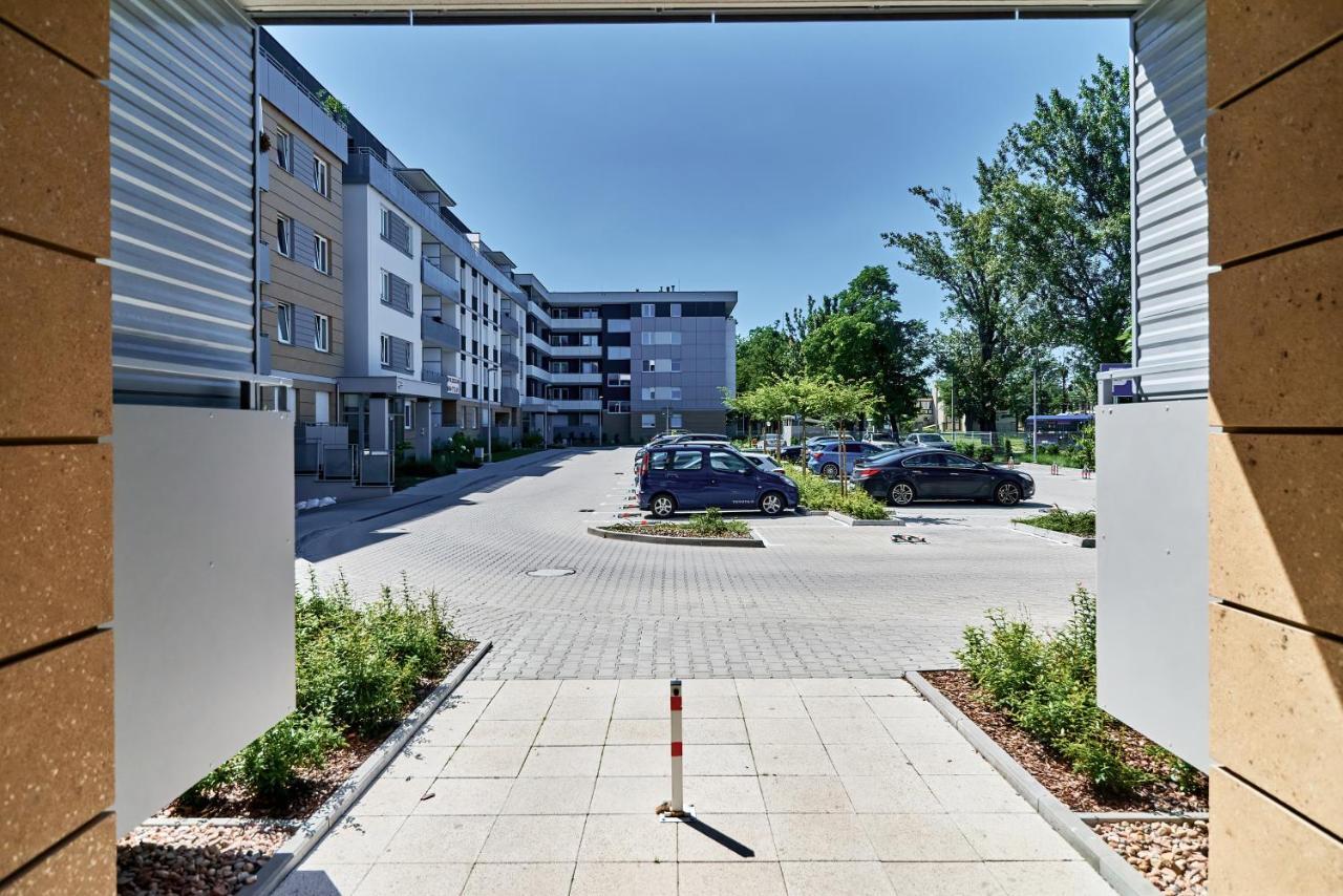 Modern Apartments Wroclaw By Renters Bagian luar foto